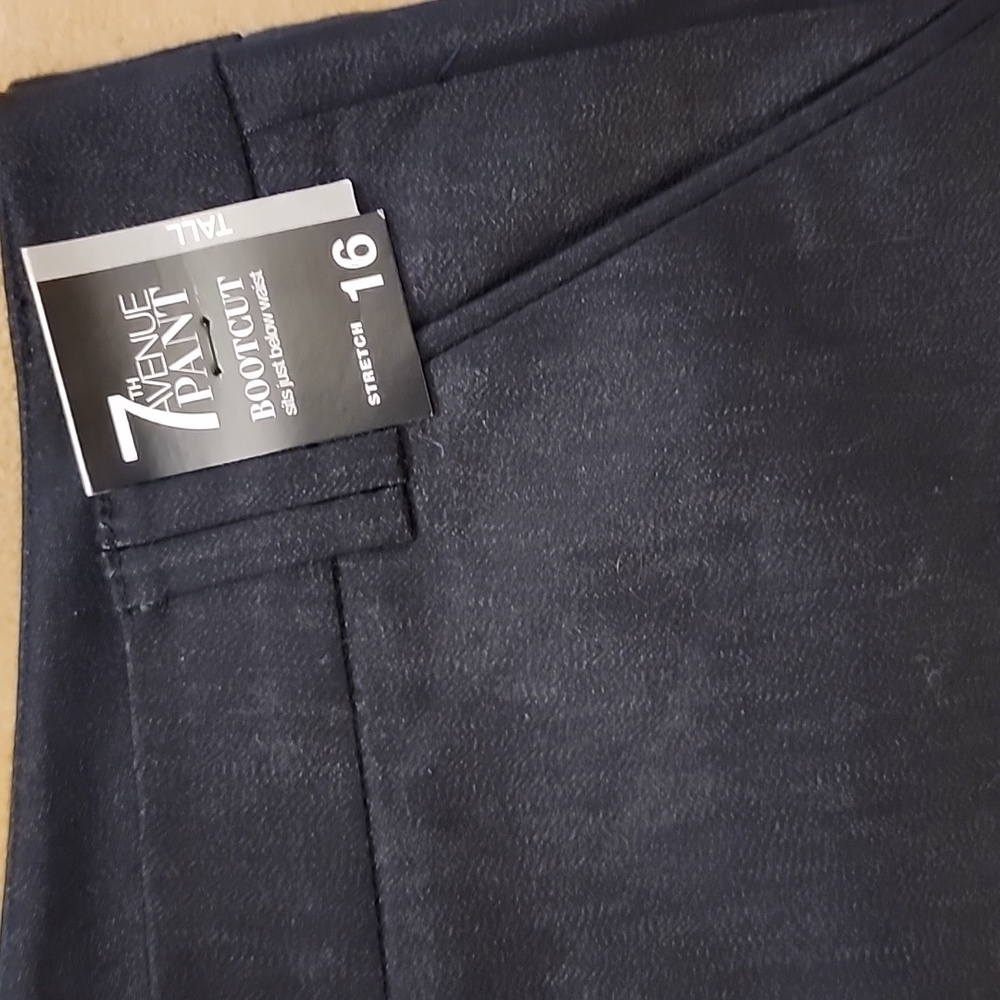 NY&C  Size 16 Tall  NWT  7th Ave Bootcut Pants in Navy with Pockets & Stretch